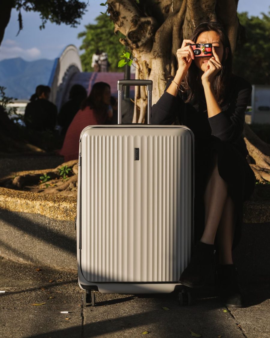 Rencontrer des influenceurs en voyage : guide pratique