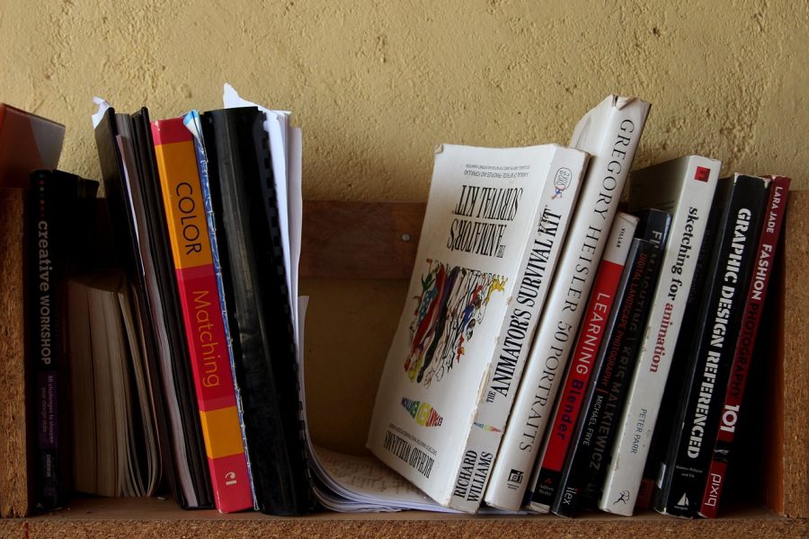 Fixer une étagère : vérifier le type de mur et les chevilles