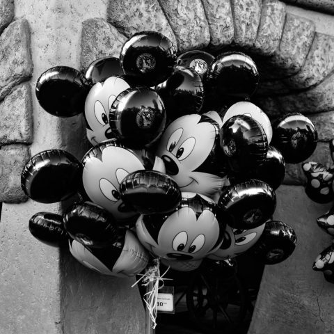 Ballon hélium à Paris : où en trouver selon votre événement