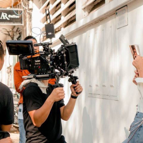 Casting film Paris : où trouver les annonces et éviter les arnaques