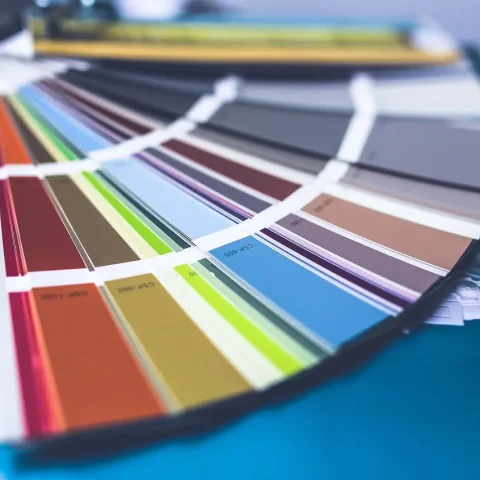 Couleur de peinture pour une chambre : méthode et normes à connaître
