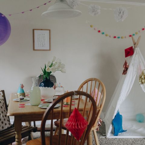 Décoration de table pour événement : les essentiels à prévoir