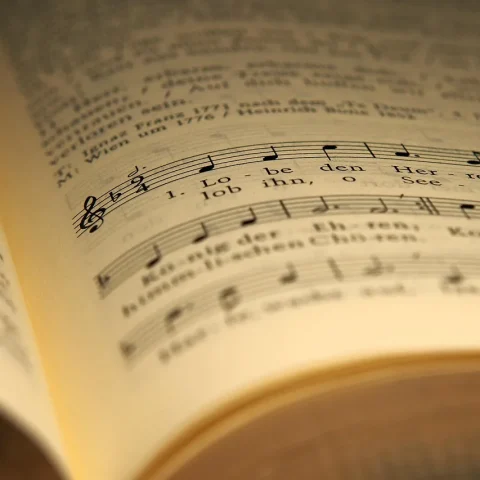 Droit d&rsquo;auteur et affichage des paroles de chanson
