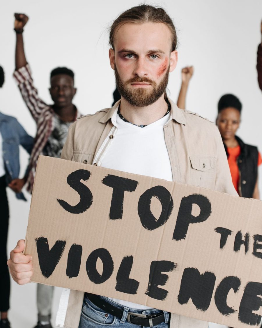 Keegan Allen : l&rsquo;acteur de Pretty Little Liars victime d&rsquo;une agression traumatisante
