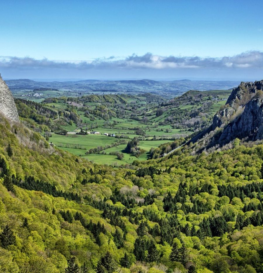 Vulcania pas cher : préparer sa journée en Auvergne sans surpayer