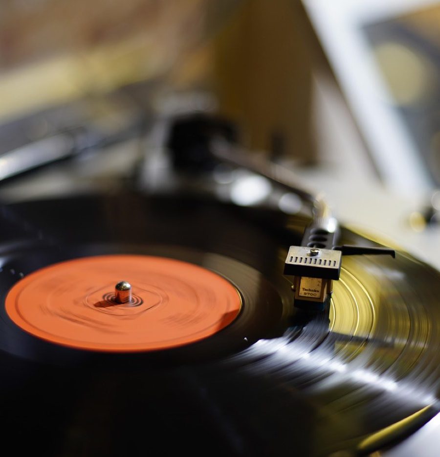 Entretien des disques vinyles : nettoyage et stockage